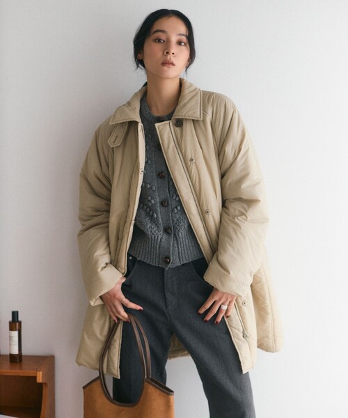 Firsthand(ファーストハンド)の「Firsthand/ファーストハンド 限定展開 PRIMALOFT プリマロフト ステンカラージャケット(ダウンジャケット/コート・レディース・ベージュ/ブラック/ネイビー・FREE)」の7枚目の写真