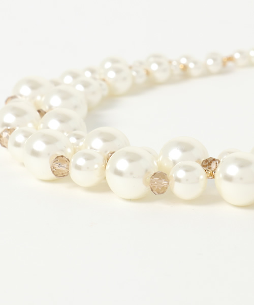 INTERPLANET WINGS（インタープラネットウィング）の「ショートデコラパールネックレス（ネックレス・レディース・オフホワイト・フリー）」の2枚目の写真