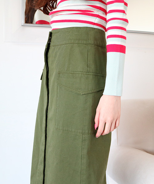 N.(N. Natural Beauty Basic)(エヌエヌナチュラルビューティーベーシック)の「【Oggi 4月号掲載】ワークチノタイトスカート(スカート・レディース・ベージュ/ホワイト/カーキ・MEDIUM/SMALL)」の10枚目の写真