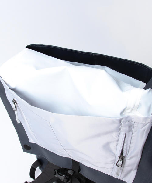 ARC'TERYX（アークテリクス）の「ARC'TERYX / Granville バックパック（バックパック/リュック・メンズ・ブルー系その他/ブラック/ライトブラウン・ONE SIZE）」の22枚目の写真