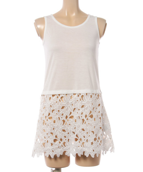 GeeRA（ジーラ）の「裾異素材使いタンク　　　　　　　　　　　  （タンクトップ・レディース・ホワイト×ブルー/ホワイト×ブラック/ブラック系その他/ブラック系その他2/オフホワイト/ホワイト系その他/ブラック/ホワイト/ホワイト系その他2/ブラック系その他3・LARGE/SMALL/MEDIUM/X-LARGE）」の5枚目の写真