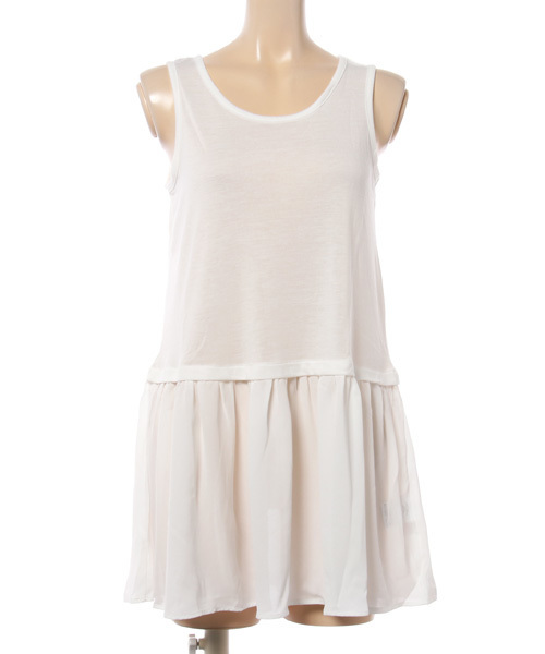 GeeRA（ジーラ）の「裾異素材使いタンク　　　　　　　　　　　  （タンクトップ・レディース・ホワイト×ブルー/ホワイト×ブラック/ブラック系その他/ブラック系その他2/オフホワイト/ホワイト系その他/ブラック/ホワイト/ホワイト系その他2/ブラック系その他3・LARGE/SMALL/MEDIUM/X-LARGE）」の2枚目の写真