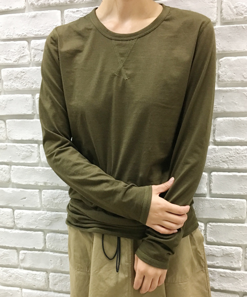 Born（ボーン）の「Born Bare Jersey Gusset T-shirts/ボーンベアジャージーガゼットTシャツ（Tシャツ/カットソー・レディース・オフホワイト/ブラック/杢グレー/オリーブ/ネイビー/ターコイズブルー/ピンク・FREE）」の5枚目の写真