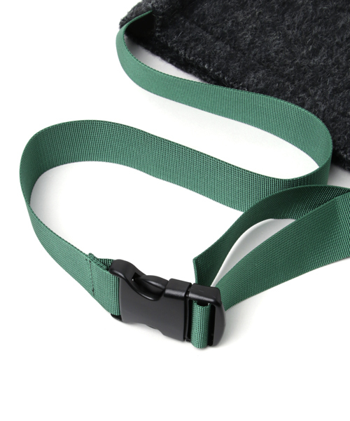 HARRIS TWEED(ハリスツイード)の「【NORTH THREE QUARTER EAST】別注ハリスショルダーバッグ(ショルダーバッグ・メンズ・ネイビー/チャコールグレー・FREE)」の3枚目の写真