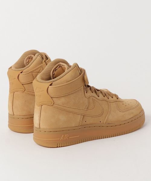 NIKE（ナイキ）の「NIKE WMNS AIR FORCE1 HI SE 860544-700（スニーカー・メンズ・ゴールド・23.5cm/24cm/24.5cm/25cm/26.5cm/27cm/27.5cm/28cm/28.5cm/29cm）」の2枚目の写真