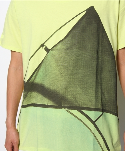 PUMA(プーマ)の「トロンプ・ルイユ TEE - PUMA by hussein chalayan(Tシャツ/カットソー・メンズ・ホワイト/イエロー系その他・LARGE/MEDIUM/SMALL/X-SMALL)」の8枚目の写真