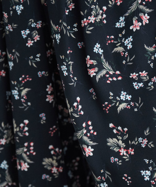 ROPE' PICNIC（ロペピクニック）の「花柄ワイドパンツ（その他パンツ・レディース・ブラック系その他/ブルー系その他・FREE）」の9枚目の写真