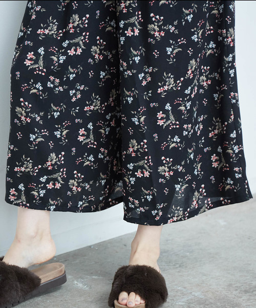 ROPE' PICNIC（ロペピクニック）の「花柄ワイドパンツ（その他パンツ・レディース・ブラック系その他/ブルー系その他・FREE）」の10枚目の写真