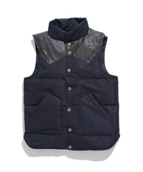 Denime(ドゥニーム)の「クラシックテイスト中綿切り替えベスト(ベスト・メンズ・ブラック/ネイビー/カーキ・MEDIUM/LARGE/X-LARGE)」の3枚目の写真