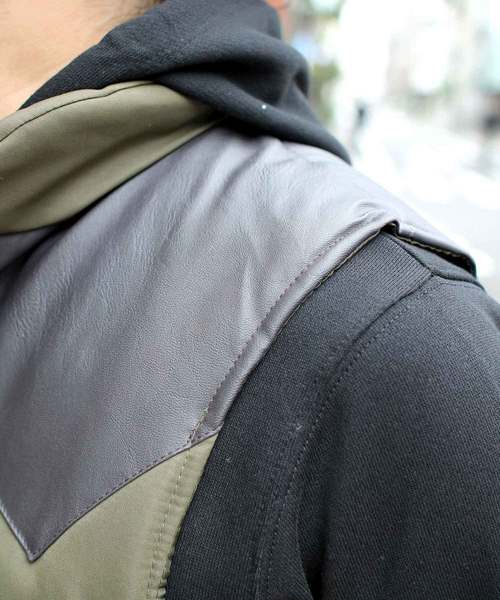 Denime(ドゥニーム)の「クラシックテイスト中綿切り替えベスト(ベスト・メンズ・ブラック/ネイビー/カーキ・MEDIUM/LARGE/X-LARGE)」の9枚目の写真