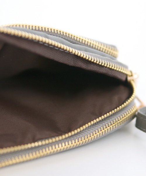 Gready Brilliant（グレディブリリアン）の「ナイロンお財布ショルダー（ショルダーバッグ・レディース・ブラック/グレー・FREE）」の4枚目の写真