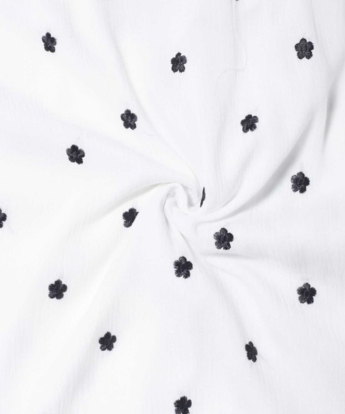 fifth(フィフス)の「フラワー刺繍ロングワンピース(ワンピース・レディース・ブラック/ホワイト/サックスブルー・MEDIUM)」の7枚目の写真