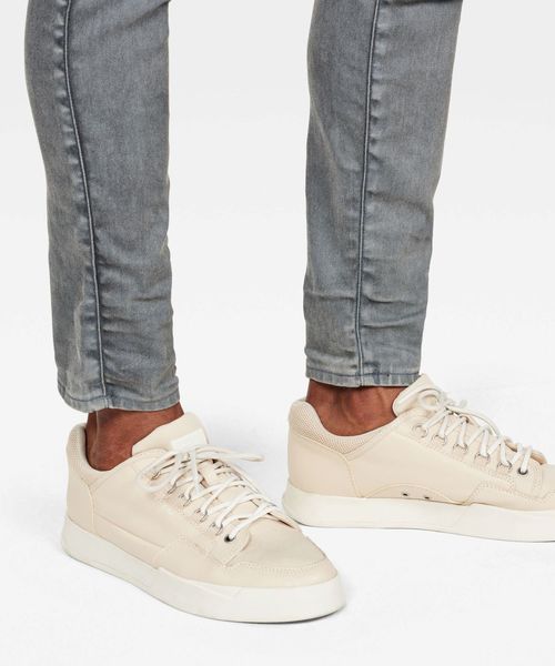 G-STAR（ジースター）の「Rackam 3D Skinny Jeans（デニムパンツ・メンズ・ライトグレー・27/30/28/30/32/32/31/32/33/32/34/32/29/30/30/30/31/30/32/30/33/30/34/30/36/32）」の4枚目の写真