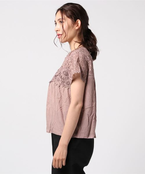 flower（フラワー）の「ガーデンブラウス2（シャツ/ブラウス・レディース・ホワイト/ブラック/ベージュ/ブルー・FREE）」の5枚目の写真