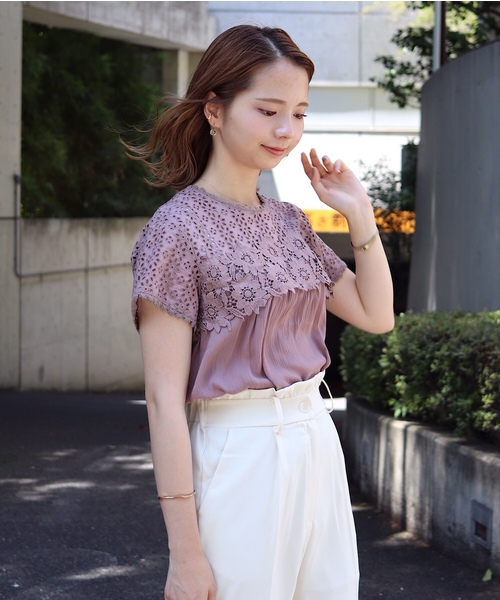 flower（フラワー）の「ガーデンブラウス2（シャツ/ブラウス・レディース・ホワイト/ブラック/ベージュ/ブルー・FREE）」の3枚目の写真