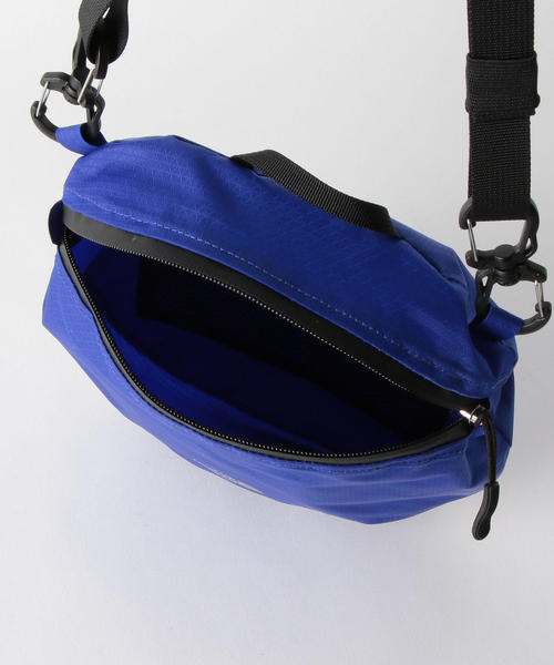 THE NORTH FACE(ザノースフェイス)の「<THE NORTH FACE> WP SLDR BAG/ミニショルダーバッグ(ショルダーバッグ・メンズ・ロイヤルブルー/ブラック・FREE)」の5枚目の写真