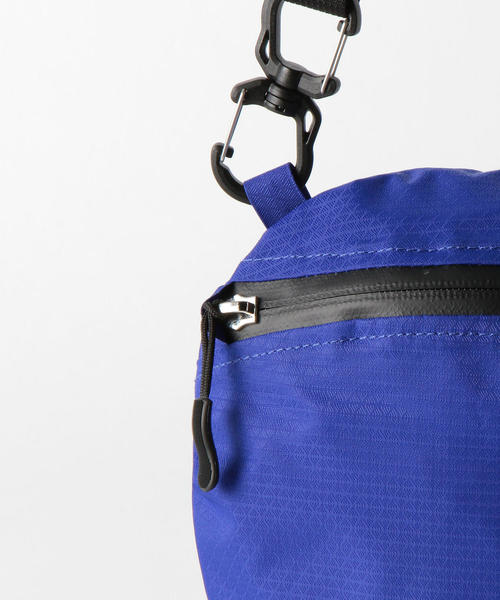 THE NORTH FACE(ザノースフェイス)の「<THE NORTH FACE> WP SLDR BAG/ミニショルダーバッグ(ショルダーバッグ・メンズ・ロイヤルブルー/ブラック・FREE)」の6枚目の写真