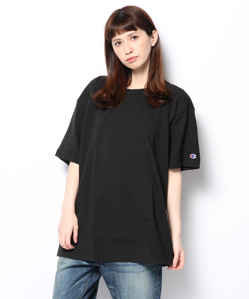 BEAMS BOY（ビームスボーイ）の「CHAMPION / US BIG クルーネック Tシャツ（Tシャツ/カットソー・レディース・ホワイト/チャコールグレー/ブラック・X-LARGE）」の3枚目の写真