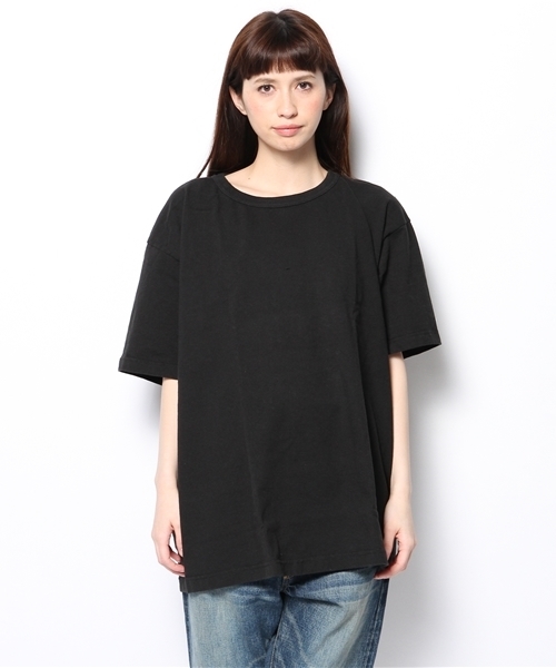 BEAMS BOY（ビームスボーイ）の「CHAMPION / US BIG クルーネック Tシャツ（Tシャツ/カットソー・レディース・ホワイト/チャコールグレー/ブラック・X-LARGE）」の4枚目の写真