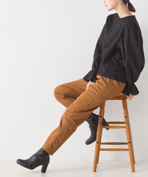 OMNES（オムネス）の「テーパードストレッチイージーパンツ レギュラー丈（その他パンツ・レディース・チャコールグレー/ブラック/ベージュ/ネイビー/グレー/オフホワイト/オリーブ/カーキ/キャメル/グレイッシュブルー/ライトブルー/ブルー/テラコッタ・S/M/L/XL/XXL）」の13枚目の写真