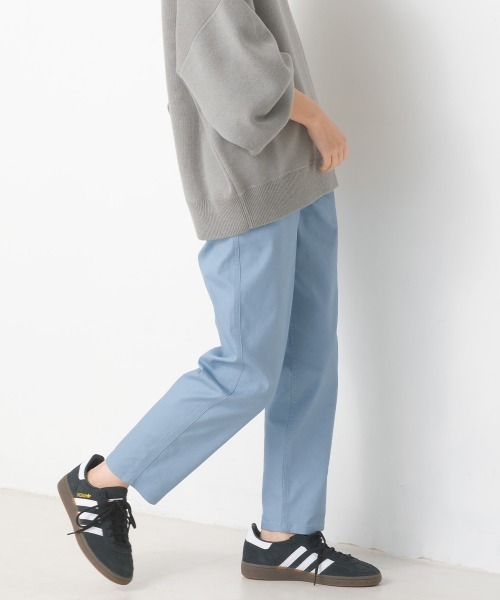 OMNES（オムネス）の「テーパードストレッチイージーパンツ レギュラー丈（その他パンツ・レディース・チャコールグレー/ブラック/ベージュ/ネイビー/グレー/オフホワイト/オリーブ/カーキ/キャメル/グレイッシュブルー/ライトブルー/ブルー/テラコッタ・S/M/L/XL/XXL）」の20枚目の写真