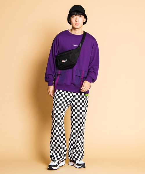 WEGO(ウィゴー)の「∴WEGO/newhattan別注ボディバッグ(ボディバッグ/ウエストポーチ・メンズ・グレー/ブラック・FREE)」の3枚目の写真