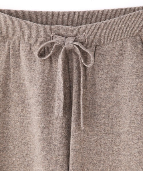 SUNSPEL(サンスペル)の「SUNSPEL / MEN’S?LAMBSWOOL-LW(スウェットパンツ・メンズ・ベージュ・MEDIUM/LARGE)」の11枚目の写真