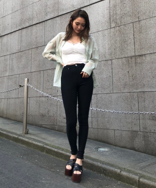 ENVYM（アンビー）の「シアールーズＳＨ（シャツ/ブラウス・レディース・ホワイト/ブラック/ベージュ/ブラウン/グリーン・FREE）」の18枚目の写真