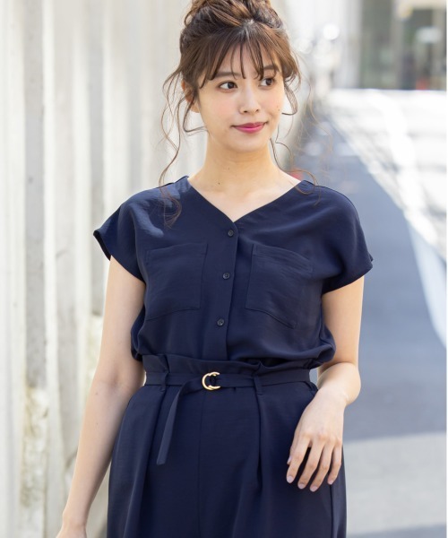 12Twelve Agenda(トゥエルブ アジェンダ)の「SUハイストレッチカルゼワッシャー両ポケブラウス(シャツ/ブラウス・レディース・ブラウン/グレイッシュベージュ/ネイビー・M)」の1枚目の写真