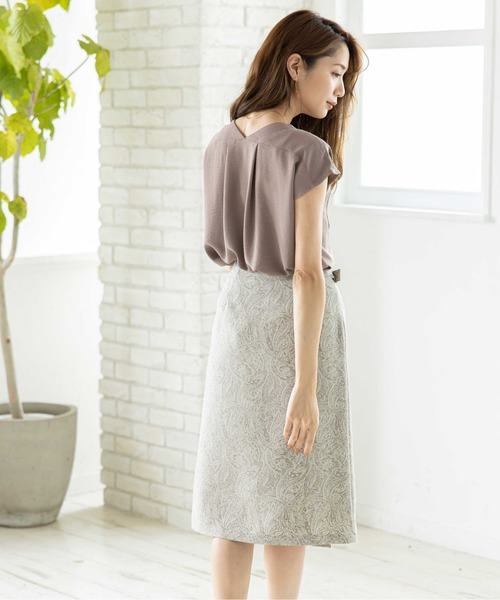 12Twelve Agenda(トゥエルブ アジェンダ)の「SUハイストレッチカルゼワッシャー両ポケブラウス(シャツ/ブラウス・レディース・ブラウン/グレイッシュベージュ/ネイビー・M)」の17枚目の写真