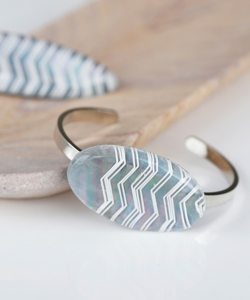 セール 幾何学パターンのオーバルバングル Hikari Matou バングル リストバンド Anemone アネモネ のファッション通販 Zozotown