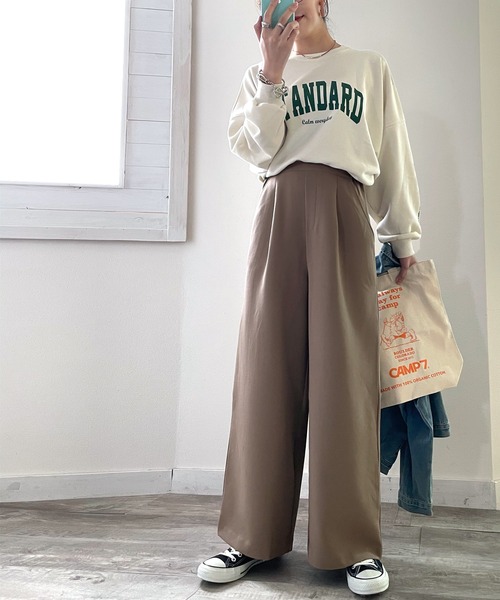 classicalelf(クラシカルエルフ)の「楽ちんなのにキレイ。タック入りフレアワイドパンツ(スラックス・レディース・ブラック/ベージュ系その他/ライトベージュ/ブルー/ライトグレー・SMALL/MEDIUM/LARGE/X-LARGE)」の13枚目の写真