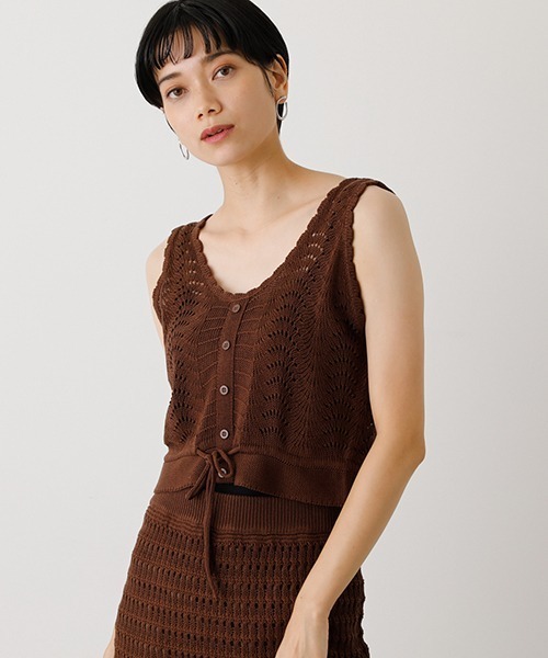 AZUL by moussy（アズールバイマウジー）の「CROCHET BUSTIER/クロシェットビジター（タンクトップ・レディース・ダークブラウン/ブラック・SMALL/MEDIUM）」の2枚目の写真