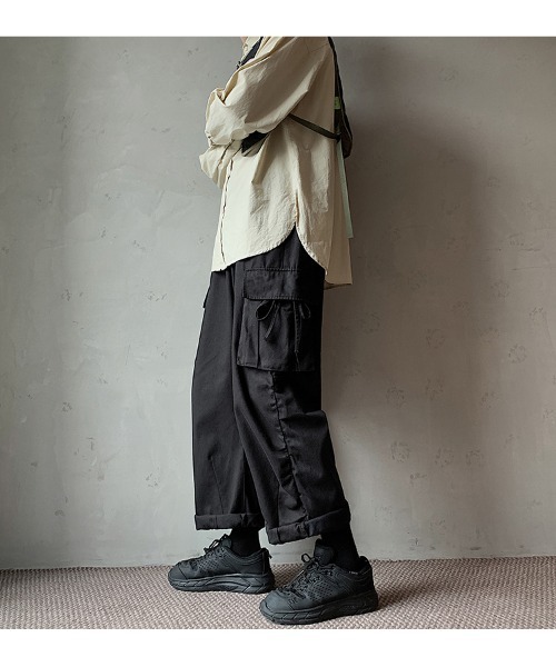 希少　完売品　タグ付き　gasa*ガサ サロペットパンツ　ワイドシルエット She's Closet（シーズクローゼット）の「バッククロスハイ