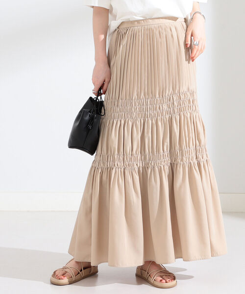 Ray BEAMS（レイビームス）の「Ray BEAMS / プリーツ シャーリング フレア スカート（スカート・レディース・ブラック/ベージュ・1/0）」の9枚目の写真