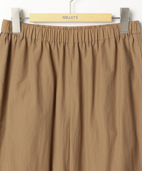 NOLLEY’S(ノーリーズ)の「ライトタフタイージーワイドパンツ(その他パンツ・レディース・ネイビー/キャメル・1/2)」の6枚目の写真