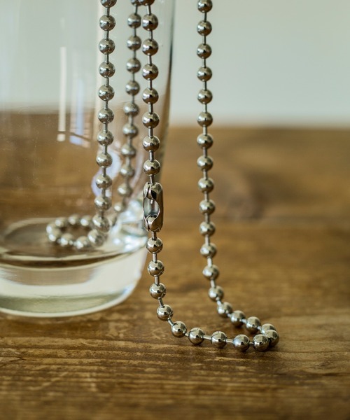 prose verse（プロズヴェール）の「ボールチェーンネックレス（ネックレス・レディース・ゴールド/シルバー・ﾌﾘ-）」の2枚目の写真