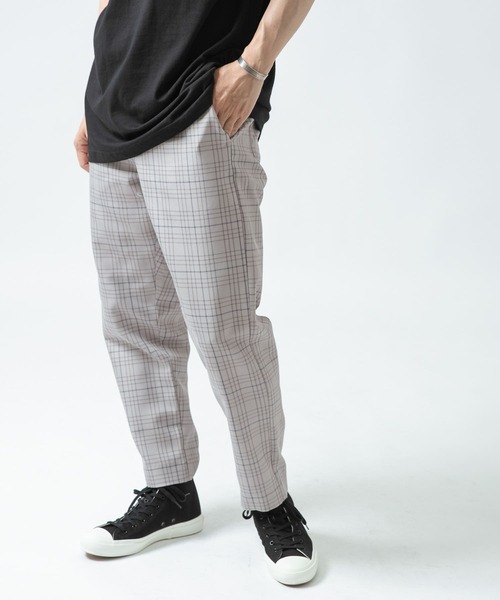 ITEMS URBANRESEARCH(アイテムズ アーバンリサーチ)の「先染めチェック イージースラックス(その他パンツ・メンズ・グレー/ブラウン/ベージュ・MEDIUM/LARGE)」の3枚目の写真