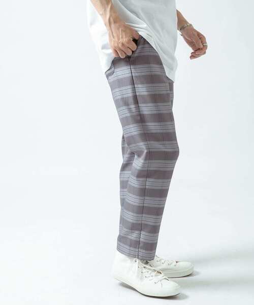 ITEMS URBANRESEARCH(アイテムズ アーバンリサーチ)の「先染めチェック イージースラックス(その他パンツ・メンズ・グレー/ブラウン/ベージュ・MEDIUM/LARGE)」の6枚目の写真