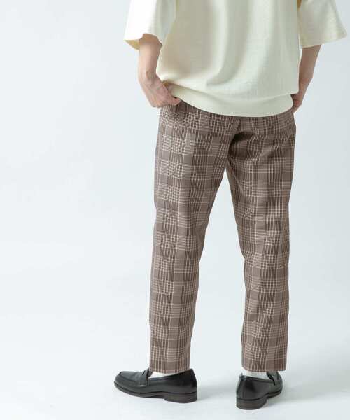 ITEMS URBANRESEARCH(アイテムズ アーバンリサーチ)の「先染めチェック イージースラックス(その他パンツ・メンズ・グレー/ブラウン/ベージュ・MEDIUM/LARGE)」の8枚目の写真