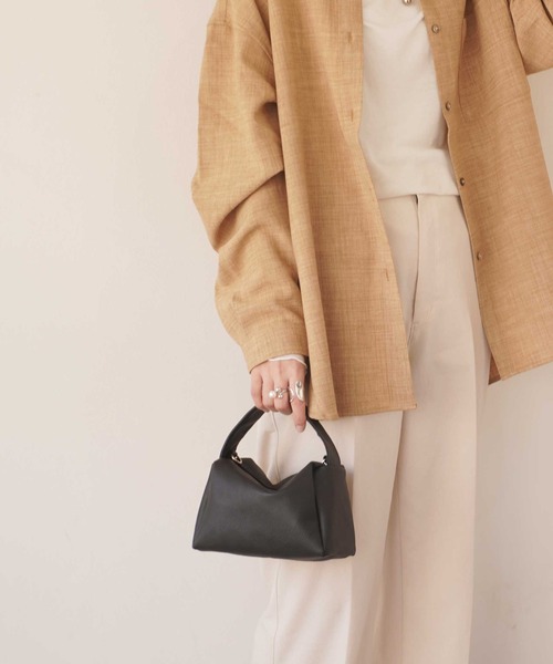 ammy.（エイミードット）の「【 ammy. / エイミードット 】ワンハンドル ミニ スクエア ポーチ バッグ / ショルダーバッグ（ショルダーバッグ・レディース・オレンジ/ブラック/ホワイト/グリーン/シャンパン/ピンク/イエロー・FREE）」の18枚目の写真