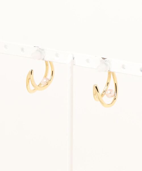 Phoebe（フィービィー）の「【金属アレルギー対応】フロートパールセラミックピアス（ピアス（両耳用）・レディース・ゴールド・FREE）」の3枚目の写真