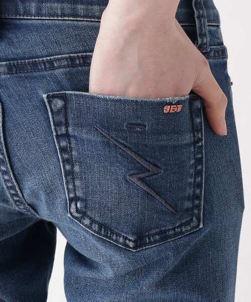 JET（ジェット）の「◆【ウォッシャブル】SANTAMONICA CROPPED デニムパンツ（デニムパンツ・レディース・ブルー/ライトグレー・23/24/25/26/27/28）」の13枚目の写真