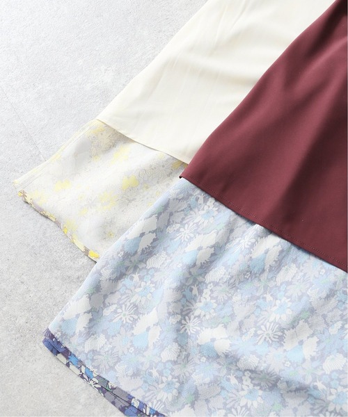 JOURNAL STANDARD relume(ジャーナルスタンダード レリューム)の「レトロフラワープリントマーメイドスカート◆(スカート・レディース・ネイビー/イエロー・38/36)」の7枚目の写真