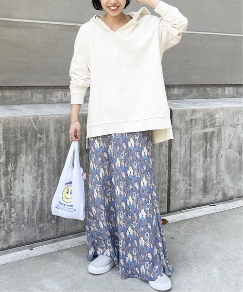 JOURNAL STANDARD relume(ジャーナルスタンダード レリューム)の「レトロフラワープリントマーメイドスカート◆(スカート・レディース・ネイビー/イエロー・38/36)」の3枚目の写真