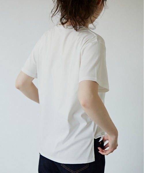 idem（イデム）の「idem basic T-shirt/idemベーシック刺繍ロゴTシャツ【新色あり】（Tシャツ/カットソー・レディース・ブラック/オフホワイト/カーキ/ブルー・FREE）」の12枚目の写真