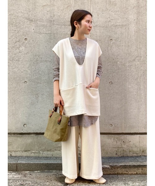 BEARDSLEY（ビアズリー）の「シンプルTイニシャル入（Tシャツ/カットソー・レディース・ホワイト/ブラック・FREE）」の12枚目の写真