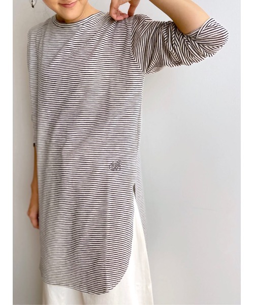 BEARDSLEY（ビアズリー）の「シンプルTイニシャル入（Tシャツ/カットソー・レディース・ホワイト/ブラック・FREE）」の13枚目の写真