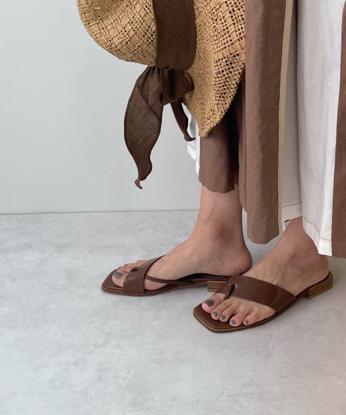 LE MORE（リモア）の「クロスフラットサンダル（サンダル・レディース・ブラック/ベージュ/ブラウン・S/M/L）」の6枚目の写真