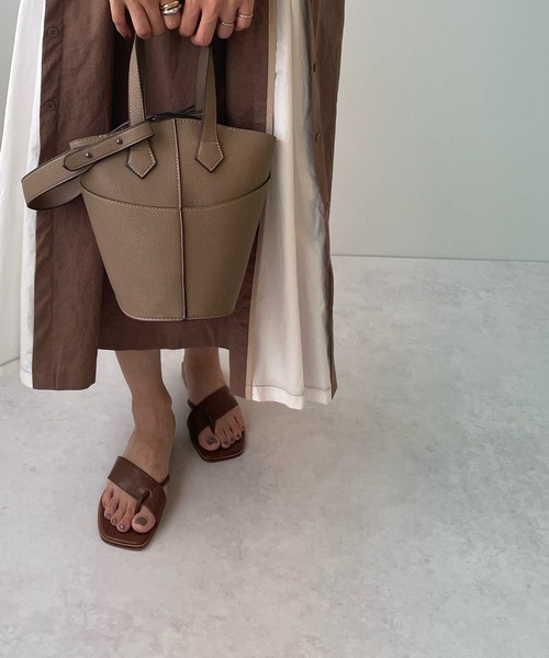 LE MORE（リモア）の「クロスフラットサンダル（サンダル・レディース・ブラック/ベージュ/ブラウン・S/M/L）」の7枚目の写真